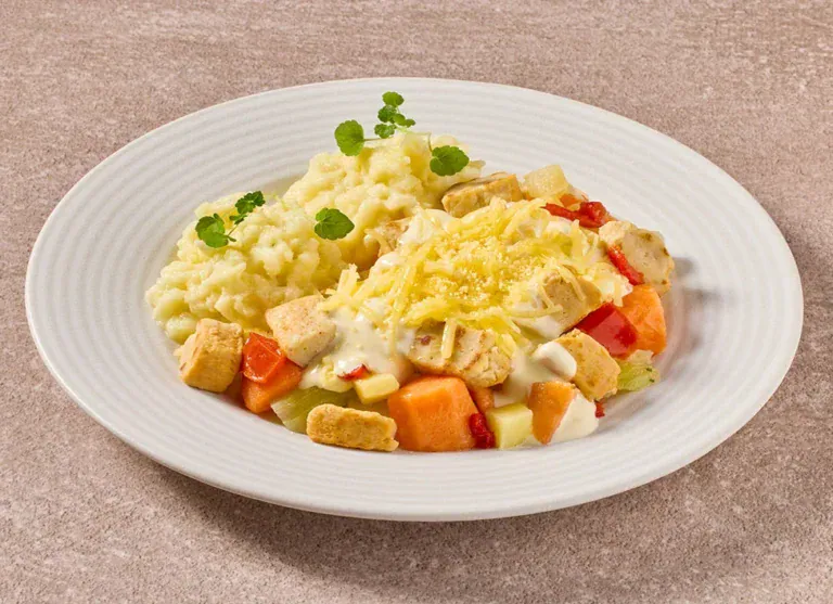 Vergeten Groenteschotel Met Vegetarische Kipstukjes En Pastinaakpuree