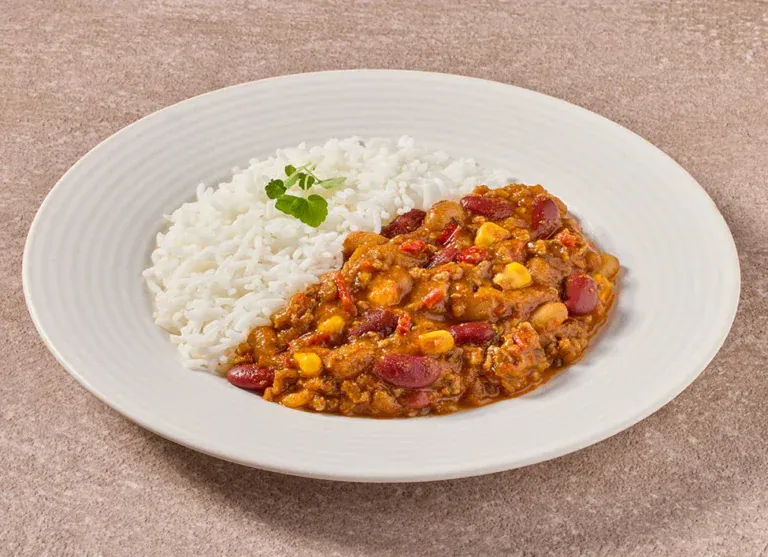 Chileense Chili Con Carne Met Rundergehakt En Rijst