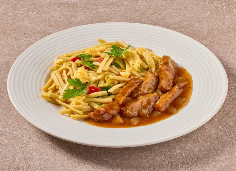 Authentieke Babi Ketjap Met Bami
